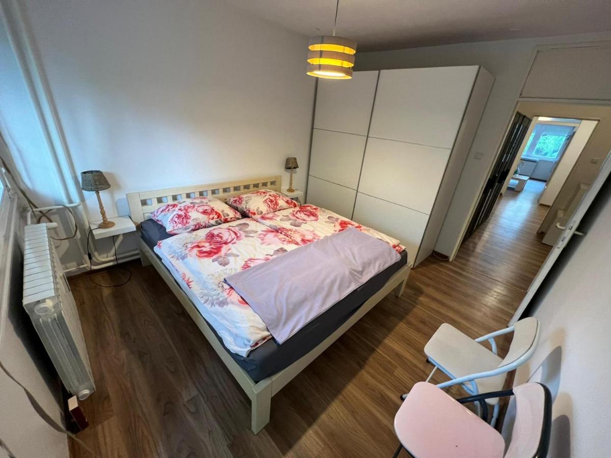 Apartment Jarun Comfort Zagreb Exteriör bild