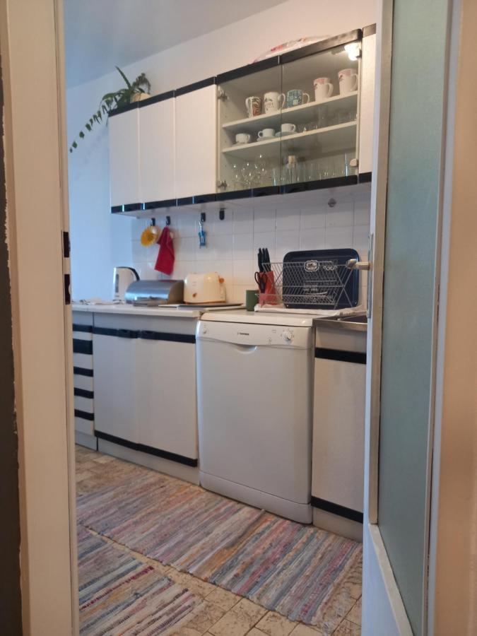 Apartment Jarun Comfort Zagreb Exteriör bild