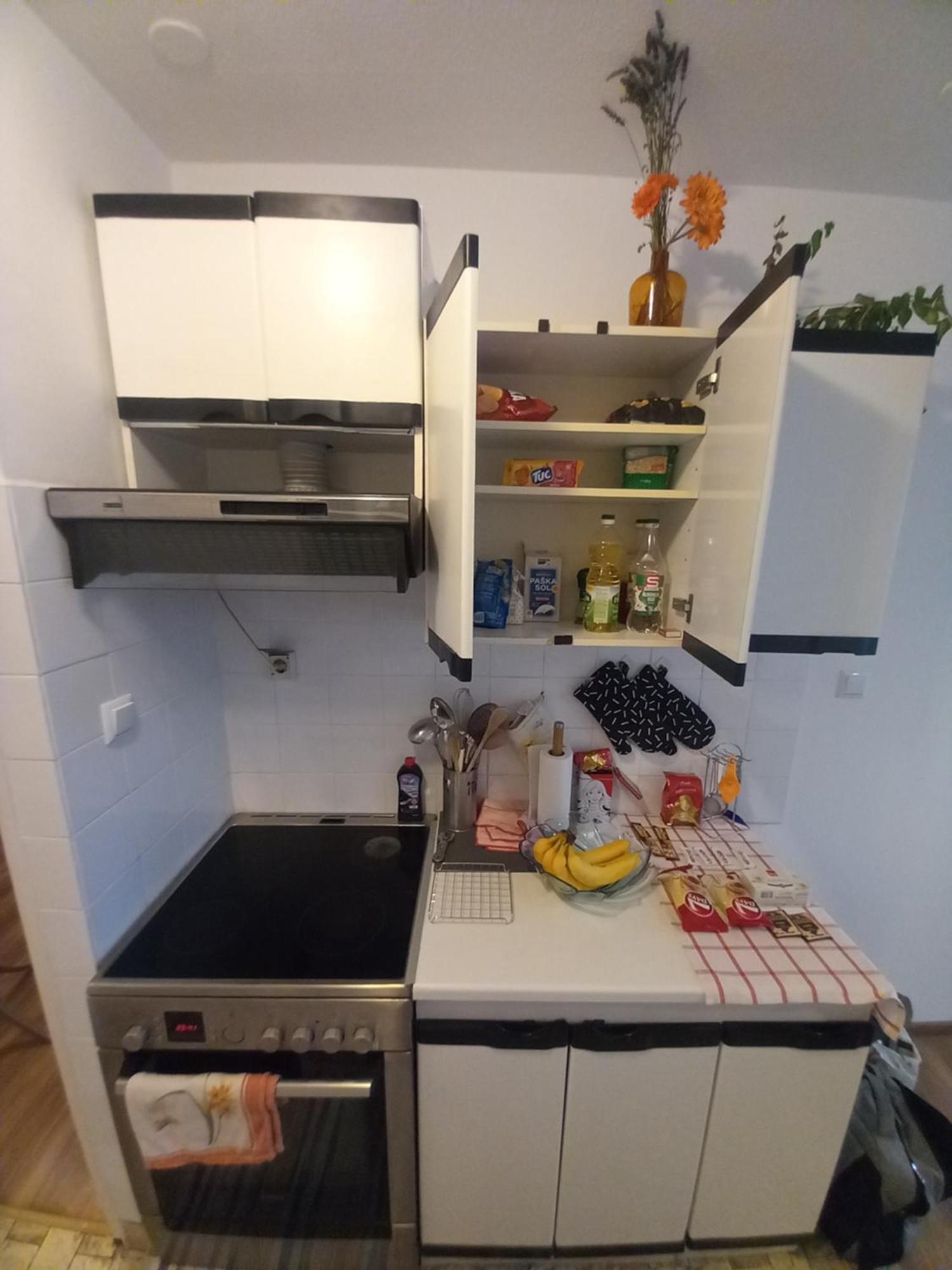 Apartment Jarun Comfort Zagreb Rum bild